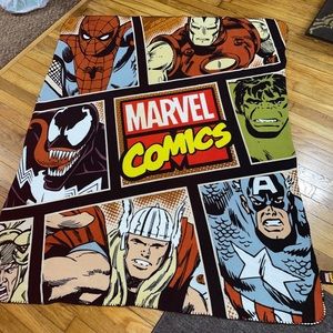 Marvel 47x58 Throw Blanket fleece sherpa vintage 1990s MARVEL COMICS LOGO